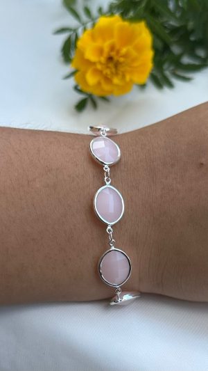Pulseira banhado a prata com pedras rosas grandes
